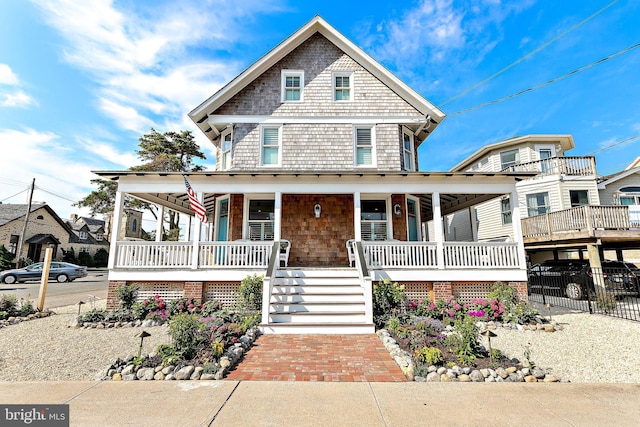 view of front of property featuring a porch