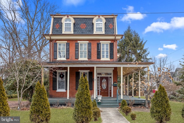 view of front of home with covered porch