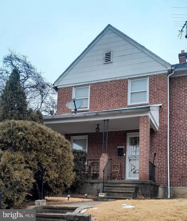 view of front facade with covered porch