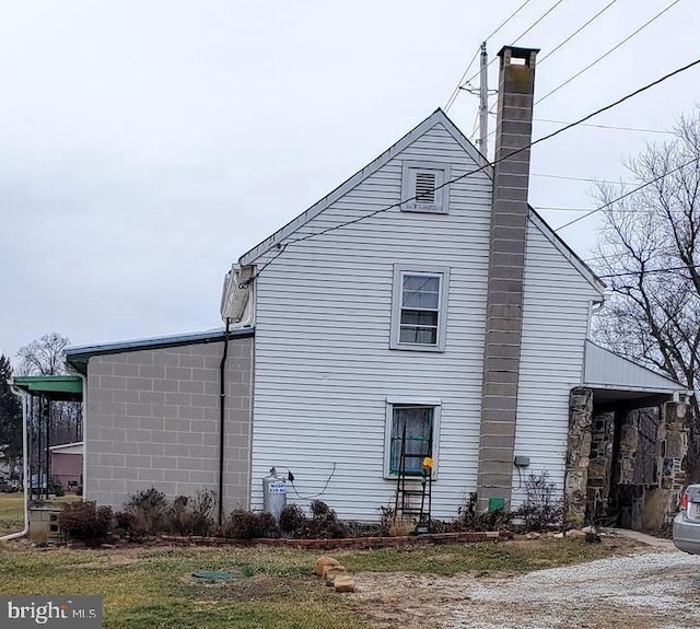 view of property exterior