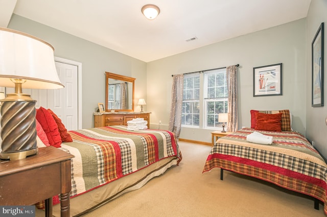 bedroom with carpet flooring