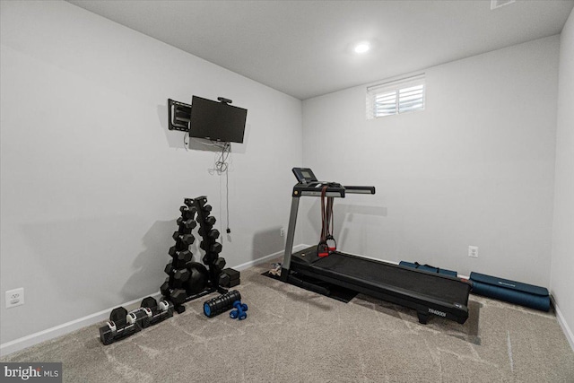 workout area with carpet