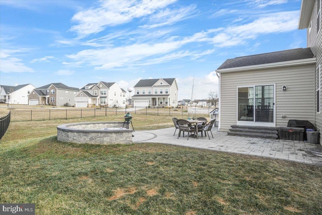 view of yard featuring a patio area