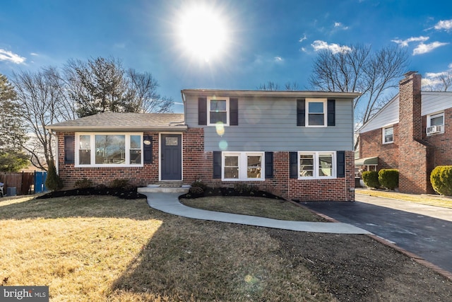 view of front of home with a front yard