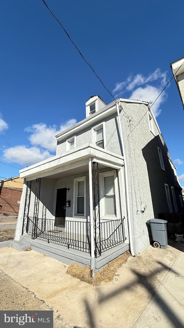 view of front of house with a porch