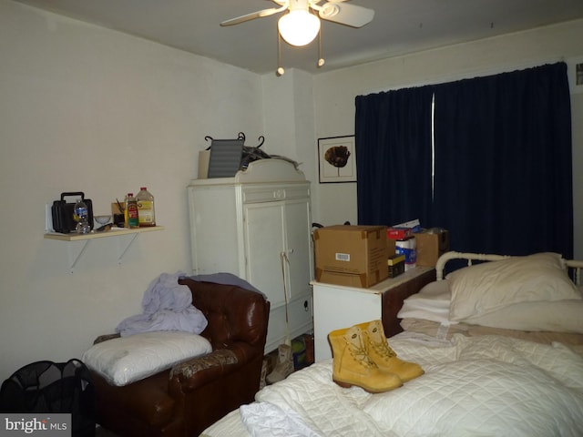 bedroom featuring ceiling fan