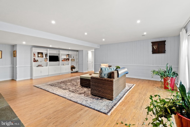 living room featuring recessed lighting and light wood finished floors