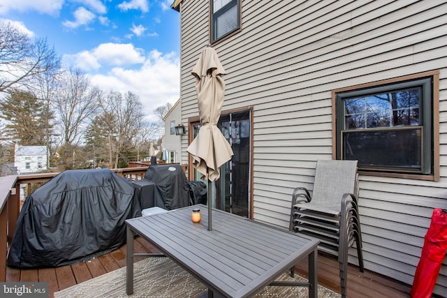 view of wooden deck