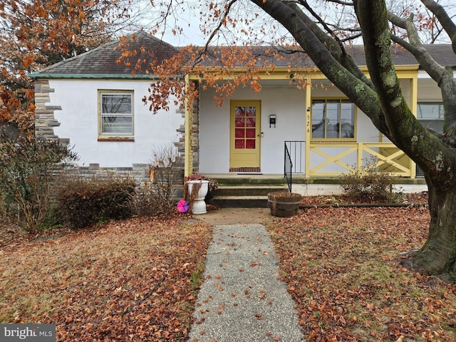 view of front of property