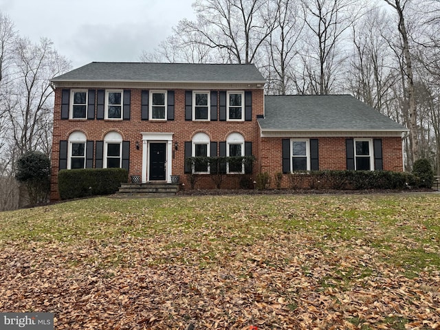 colonial house with a front yard