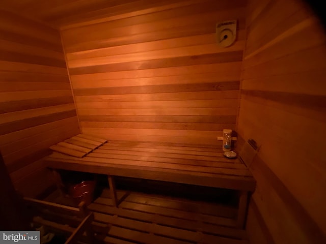 view of sauna / steam room