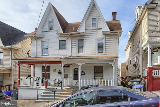 view of front facade with covered porch