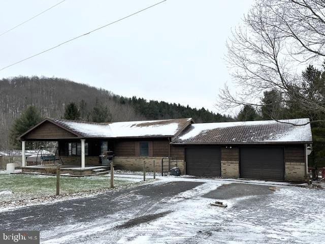 view of front of house with a garage