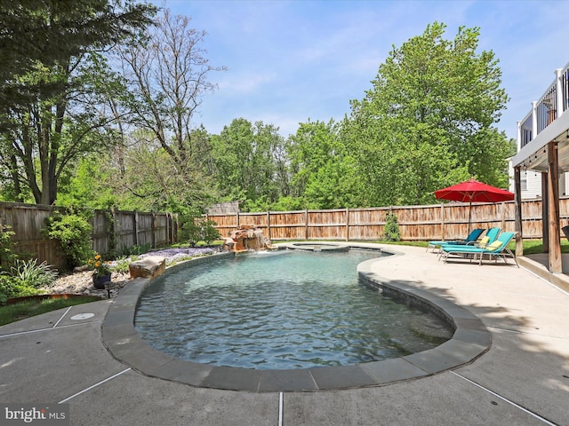 6852 Fielding Ct, Frederick, MD 21703 - view of swimming pool with a fenced backyard, a fenced in pool, and a patio