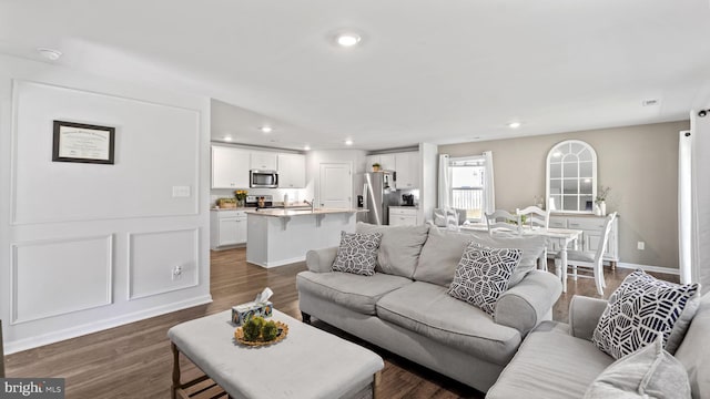 18075 Coolidge Ln, Bowling Green, VA 22427 - living area with recessed lighting, dark wood-type flooring, and baseboards