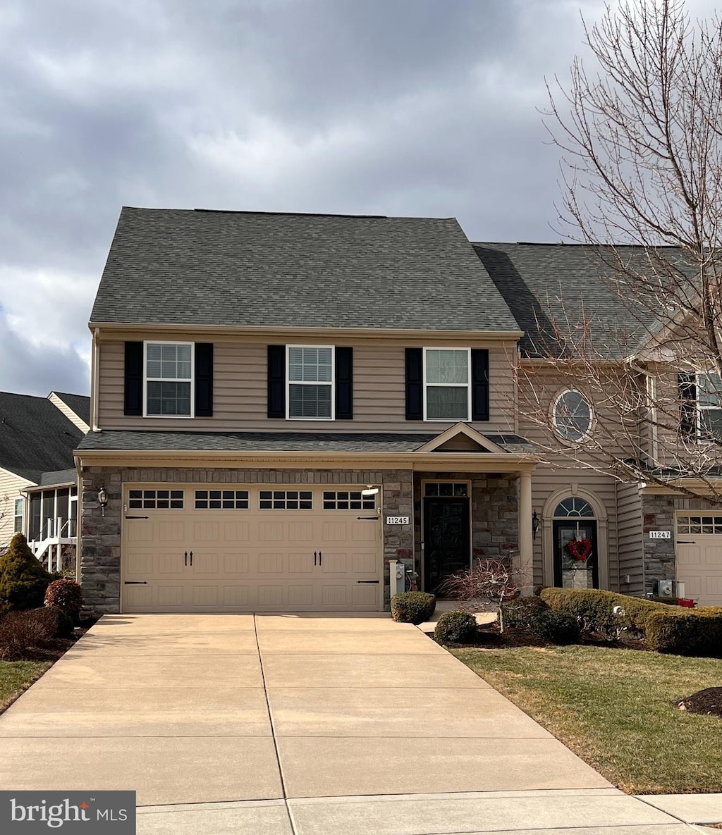 view of front facade with a garage