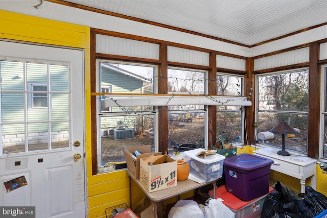 view of sunroom / solarium