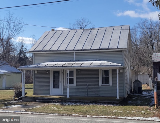 view of front of property with a porch