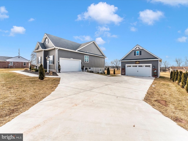 view of front of property with a front lawn