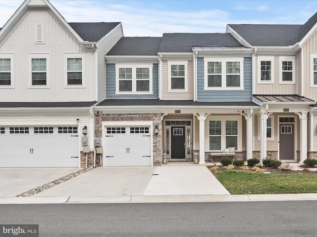 view of front of property featuring a garage