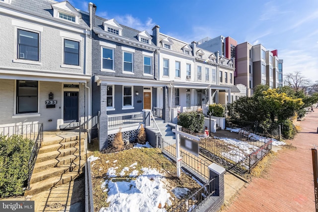 multi unit property with a porch