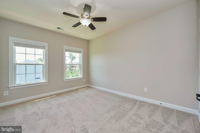 7916 Culloden Crest Ln, Gainesville, VA 20155 - unfurnished room with light colored carpet and a ceiling fan