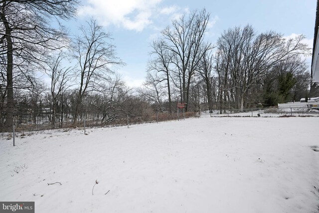 65 Pageant Ln, Willingboro, NJ 08046 - view of snowy yard