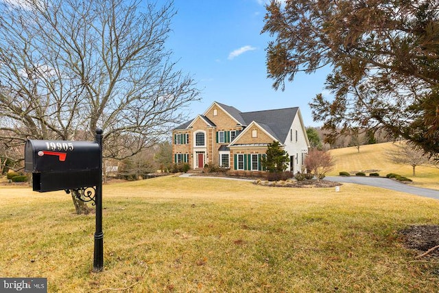 view of front of house with a front yard