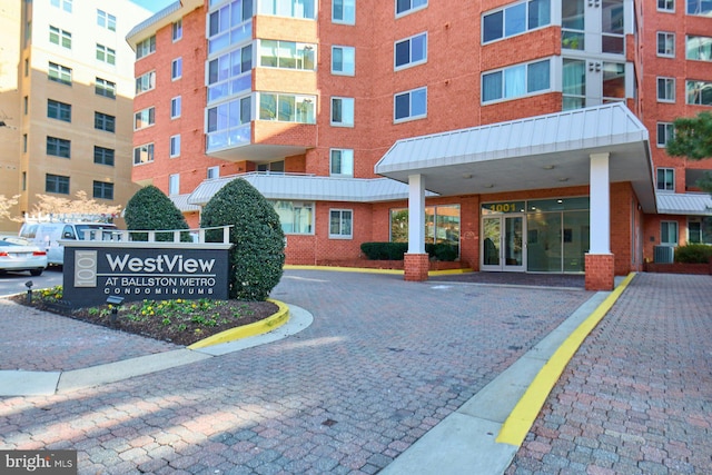 view of building exterior featuring cooling unit