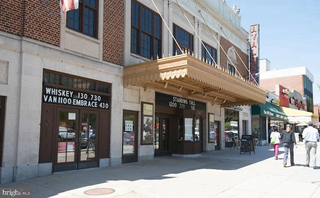 view of building exterior