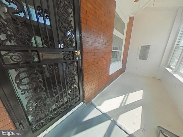 doorway to property with covered porch