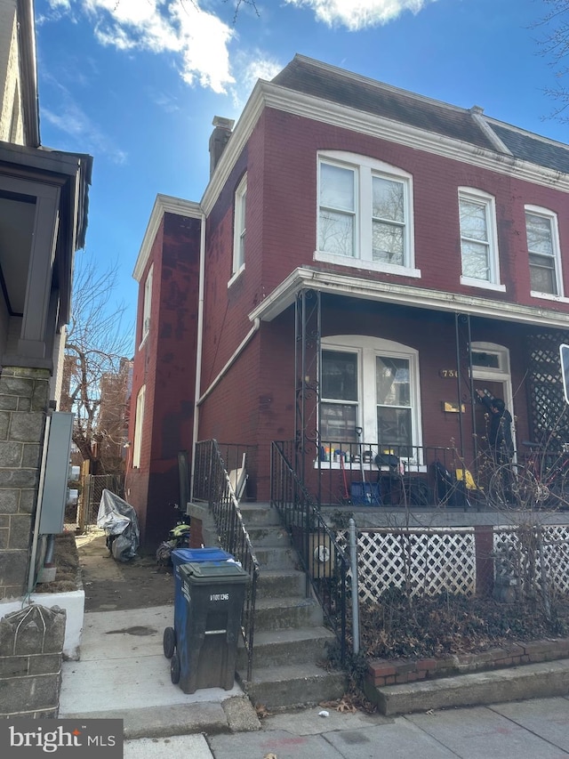 view of front of property with a porch