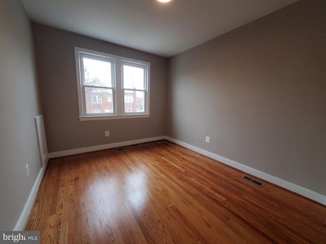 empty room featuring light hardwood / wood-style flooring