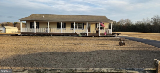 view of front facade with a porch