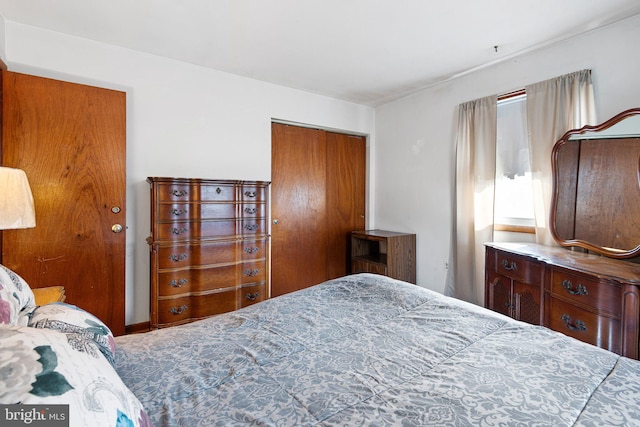 bedroom with a closet