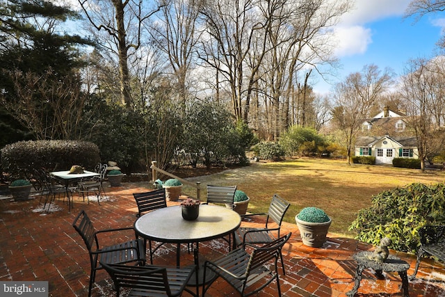 view of patio / terrace with an outdoor structure