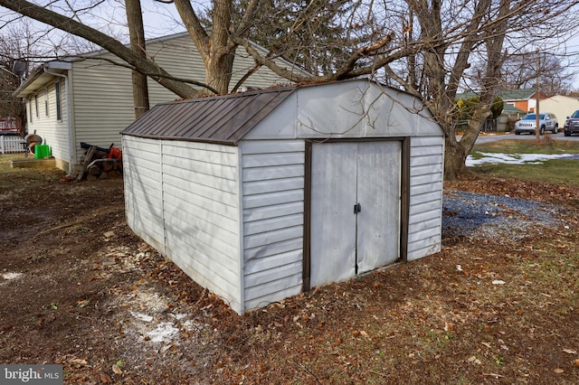 view of outdoor structure