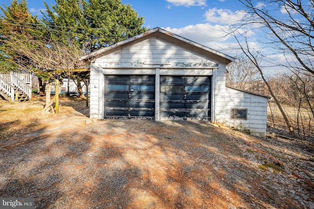 view of detached garage