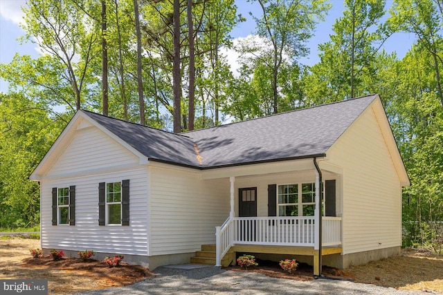 view of front of house featuring a porch