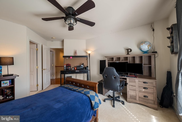 bedroom featuring ceiling fan