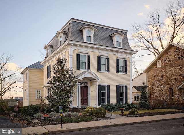 view of front of house