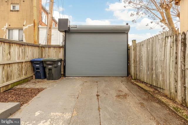 exterior space featuring a fenced backyard