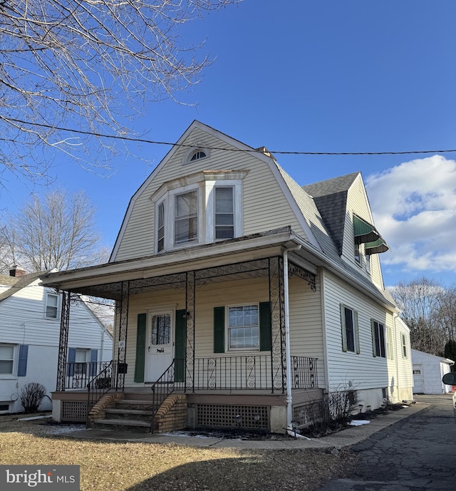 view of front of property with covered porch