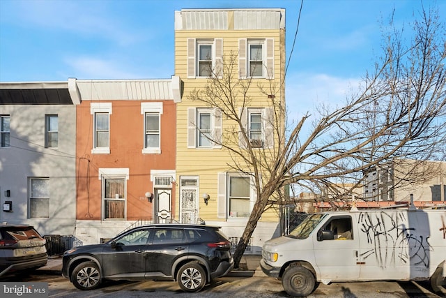 Listing photo 2 for 2166 N Lambert St, Philadelphia PA 19121