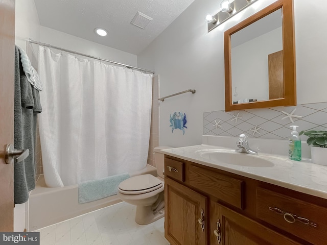 full bathroom with shower / bathtub combination with curtain, vanity, a textured ceiling, decorative backsplash, and toilet