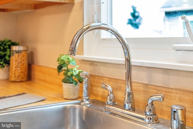 room details with sink