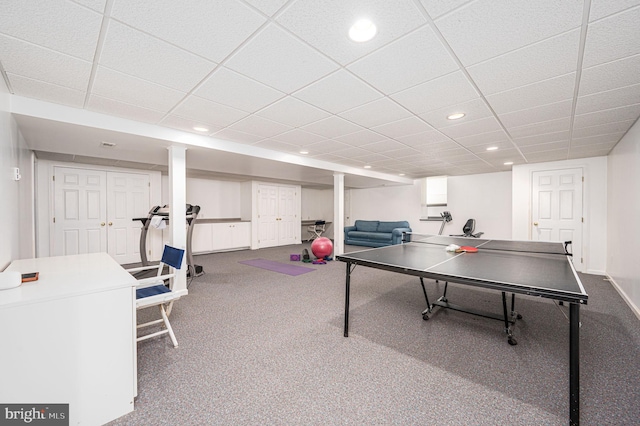 game room featuring carpet floors, a drop ceiling, and recessed lighting