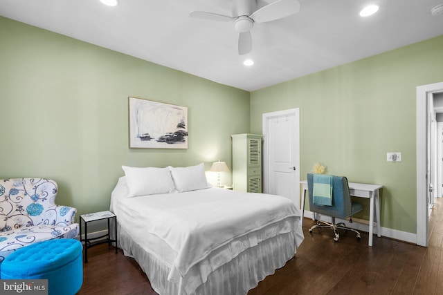 bedroom with recessed lighting, wood finished floors, baseboards, and ceiling fan