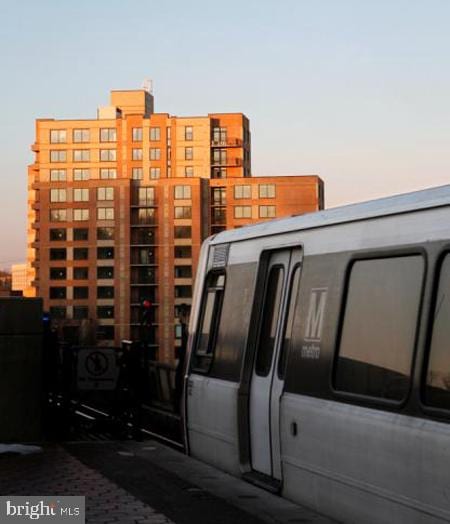 2451 Midtown Ave Unit 516, Alexandria, VA 22303 - view of property at dusk