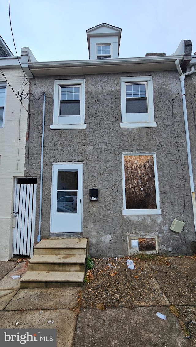 view of townhome / multi-family property